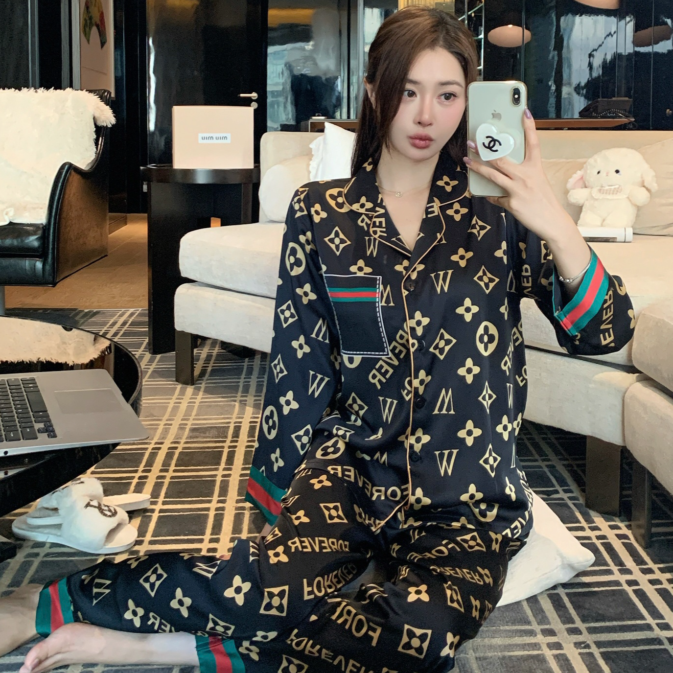 情侣睡衣女款2025新款冬季长袖高级感春秋男士四季通用家居服套装