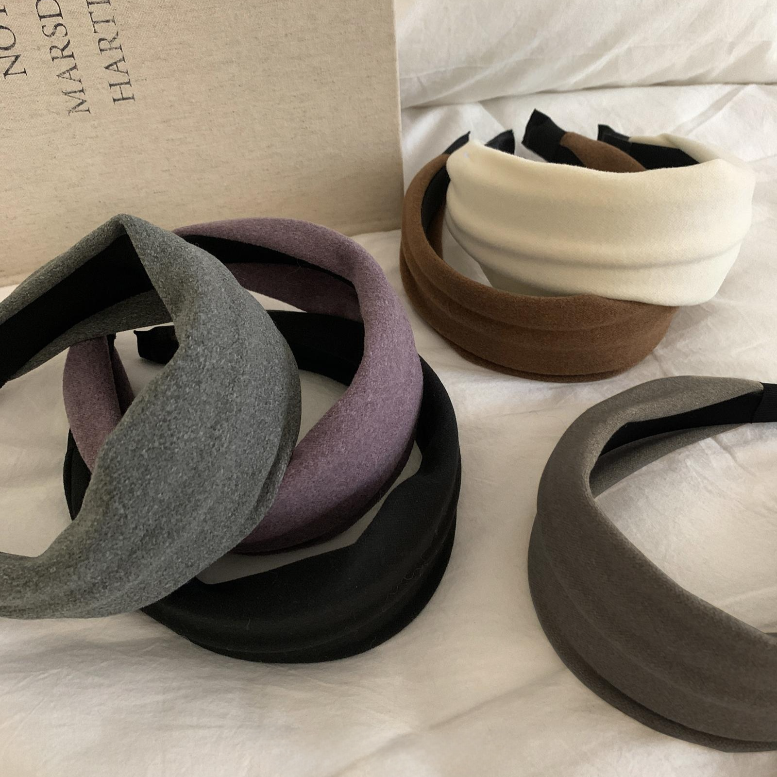 超软糯布艺宽边发箍女2025新款百搭小众外戴不勒头高级感洗脸头箍