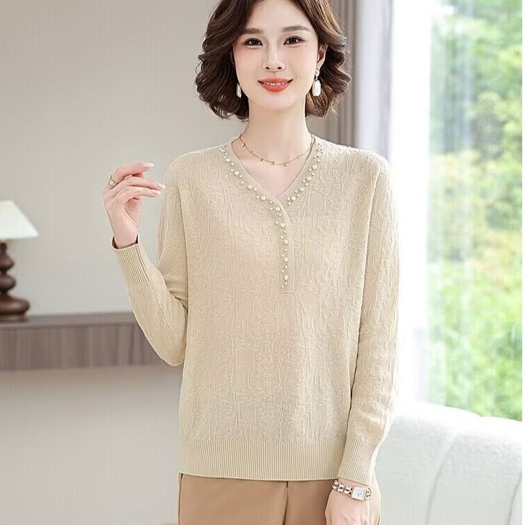 鄂尔多斯市气质春款女士针织衫妈妈装时尚洋气钉珠打底衫上衣