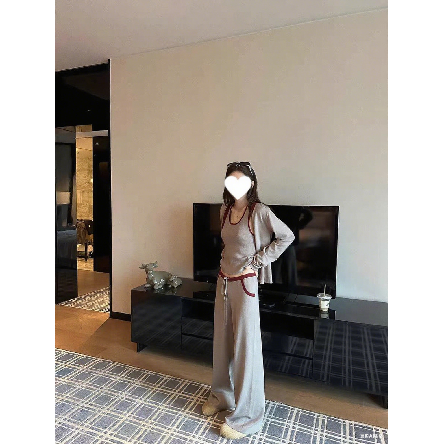 撞色针织修身背心女早秋韩系外搭开衫上衣百搭休闲裤套装