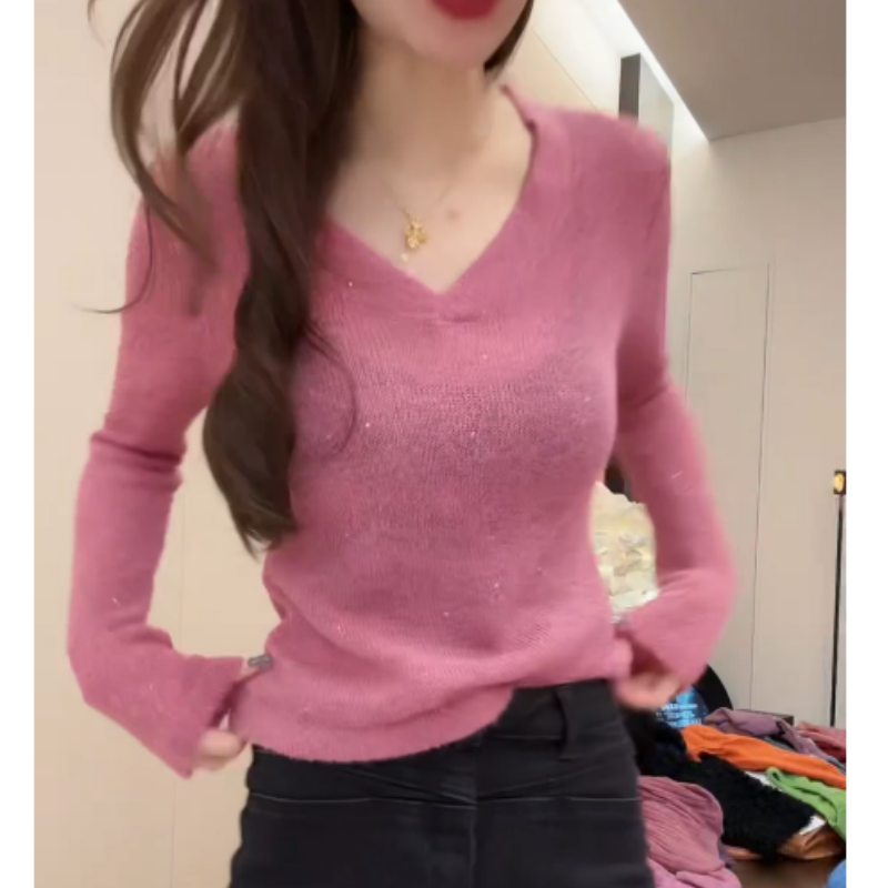 秋冬修身显瘦打底亮片百搭镂空V领针织上衣LK2507690