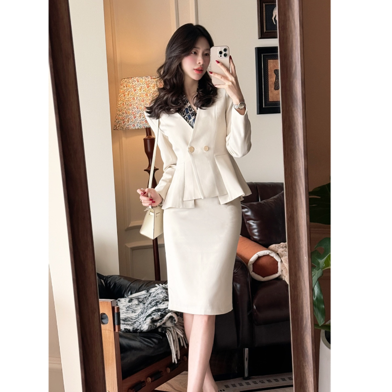 杏色西装套装女春秋教师医美咨询师职业正装高端口腔美容院工作服