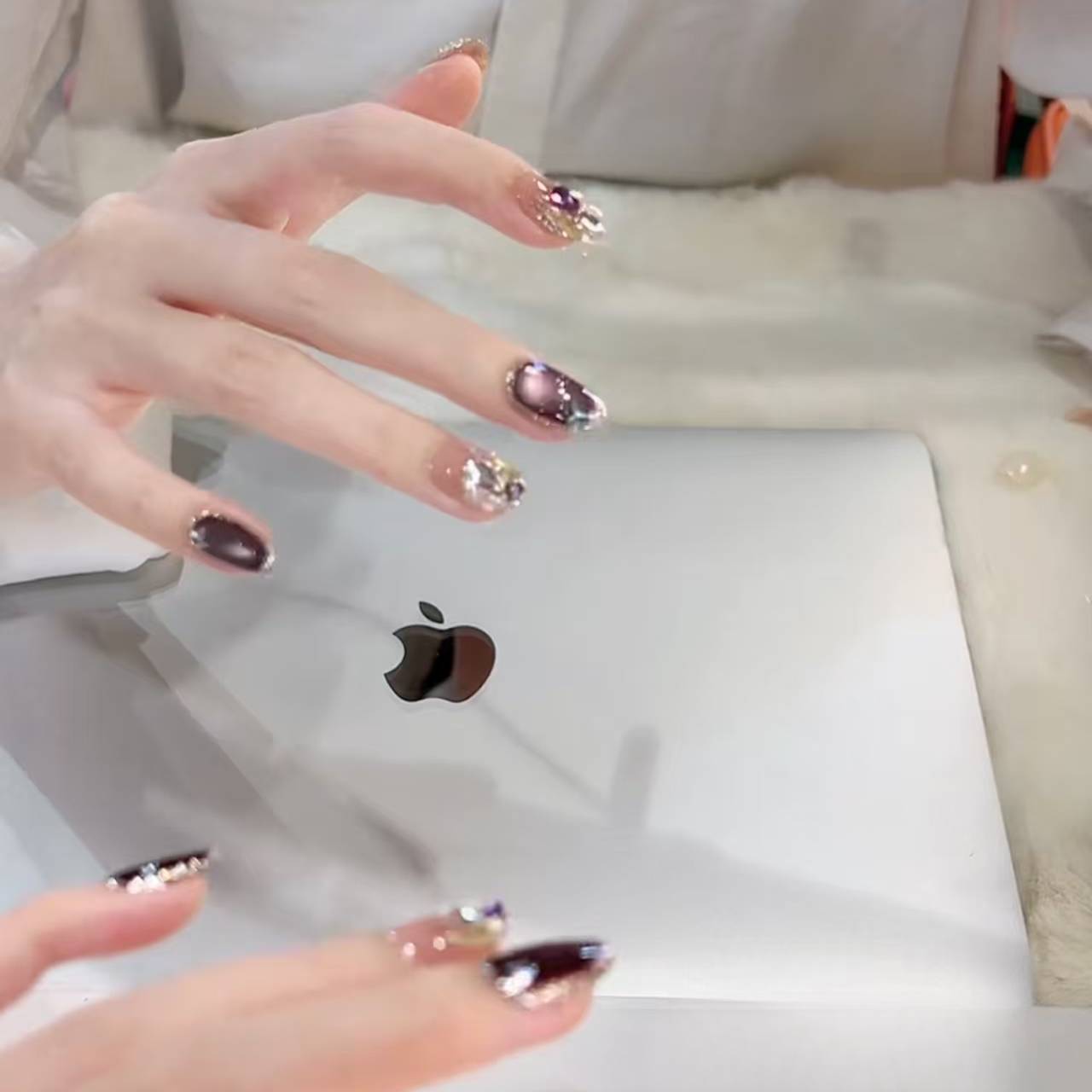 【暗夜紫】时尚新款带钻爆闪显白高级纯手工美甲穿戴甲片 中长款