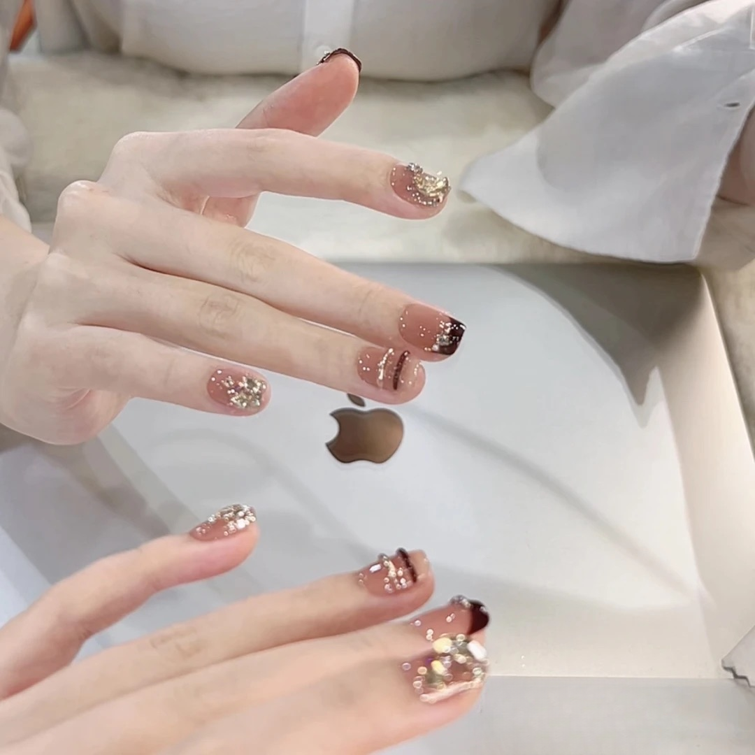 【波尔多红金】秋冬法式爆闪美甲穿戴甲片显白高级手工穿戴甲短款