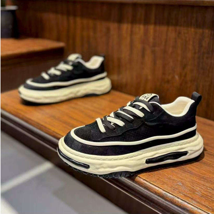 2025秋季新款复古潮鞋男士运动休闲软底鞋子男款个性品质休闲鞋男