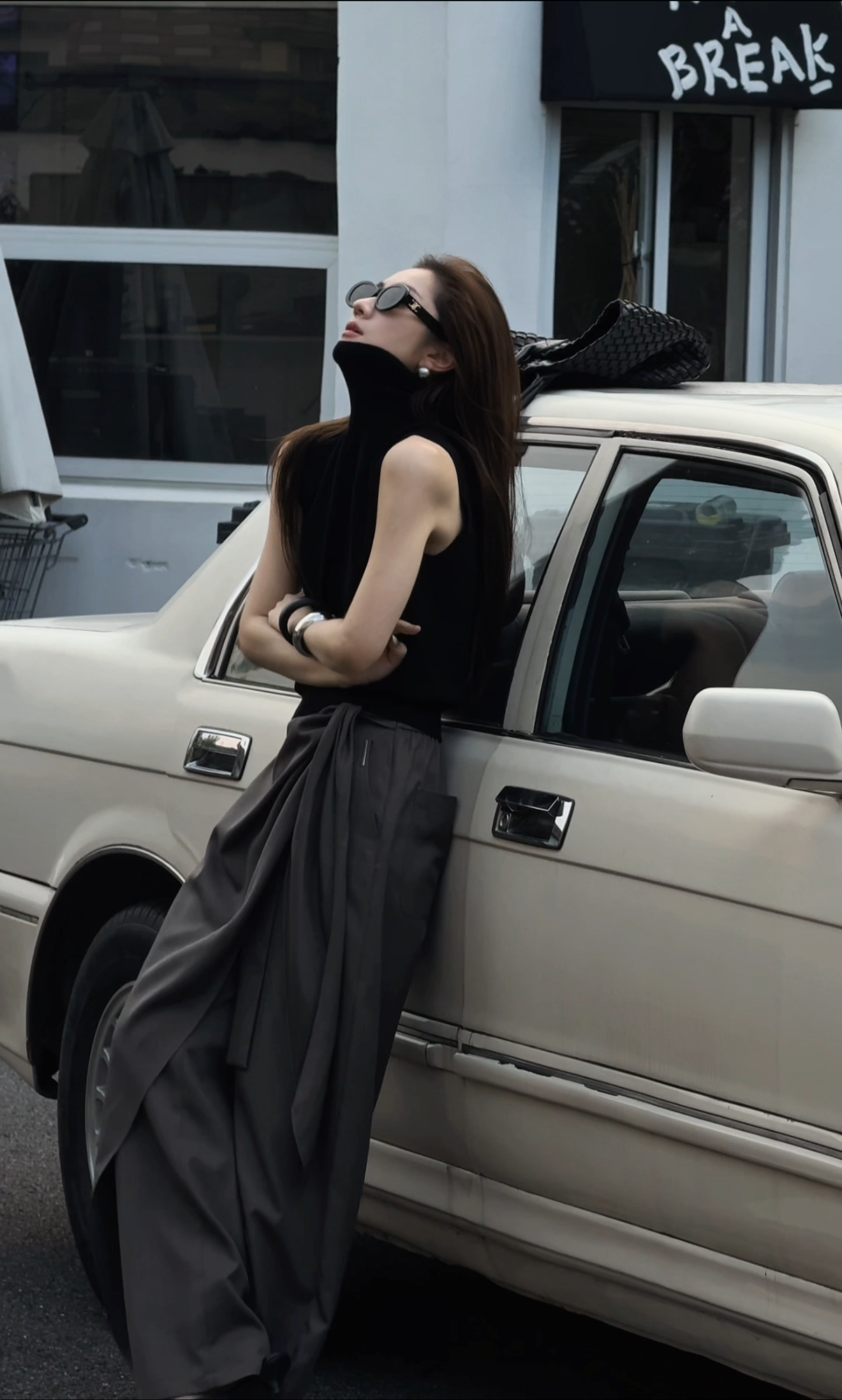 【泊野】2025新款早秋气质合身高领无袖背心通勤无袖时尚风Y1938