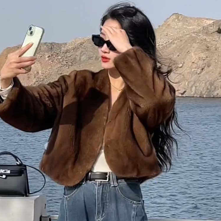 人造皮草 205秋冬新款简约百搭皮草短款毛毛外套女时尚保暖外搭