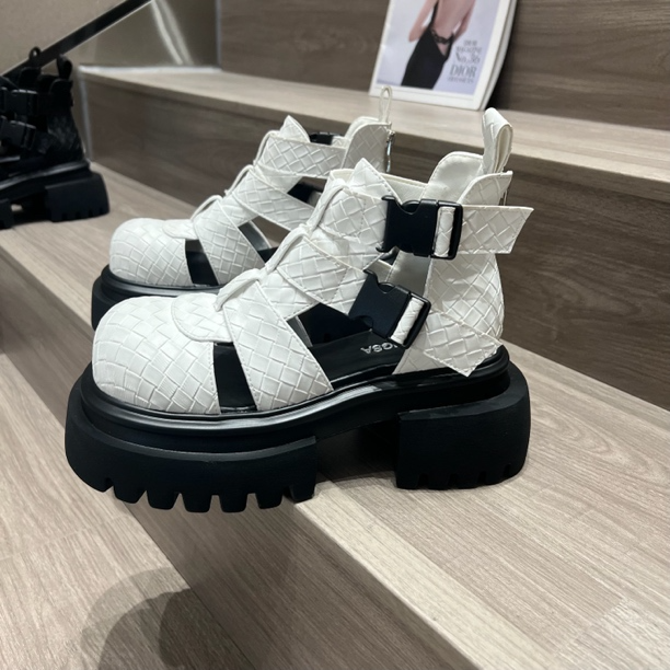 松糕厚底洋气显瘦高帮凉鞋女款2025年夏天配裙子高级感镂空短靴女