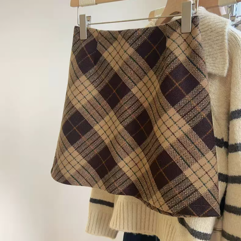 美拉德复古撞色加厚斜纹格子毛呢半身裙女高腰显瘦A字包臀短裙子