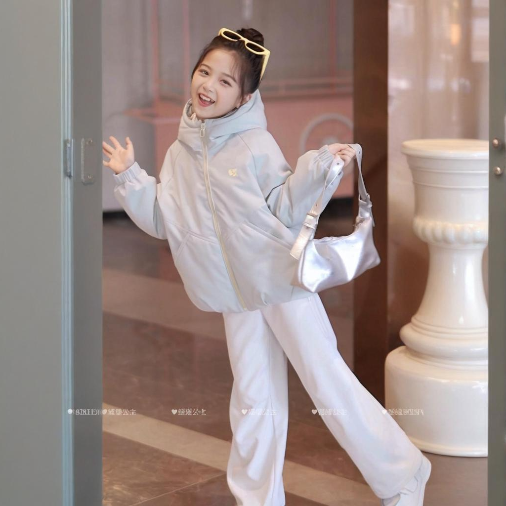 媛媛公主多巴胺风格衣服小孩儿童冬羽绒服女童外套15415Q419