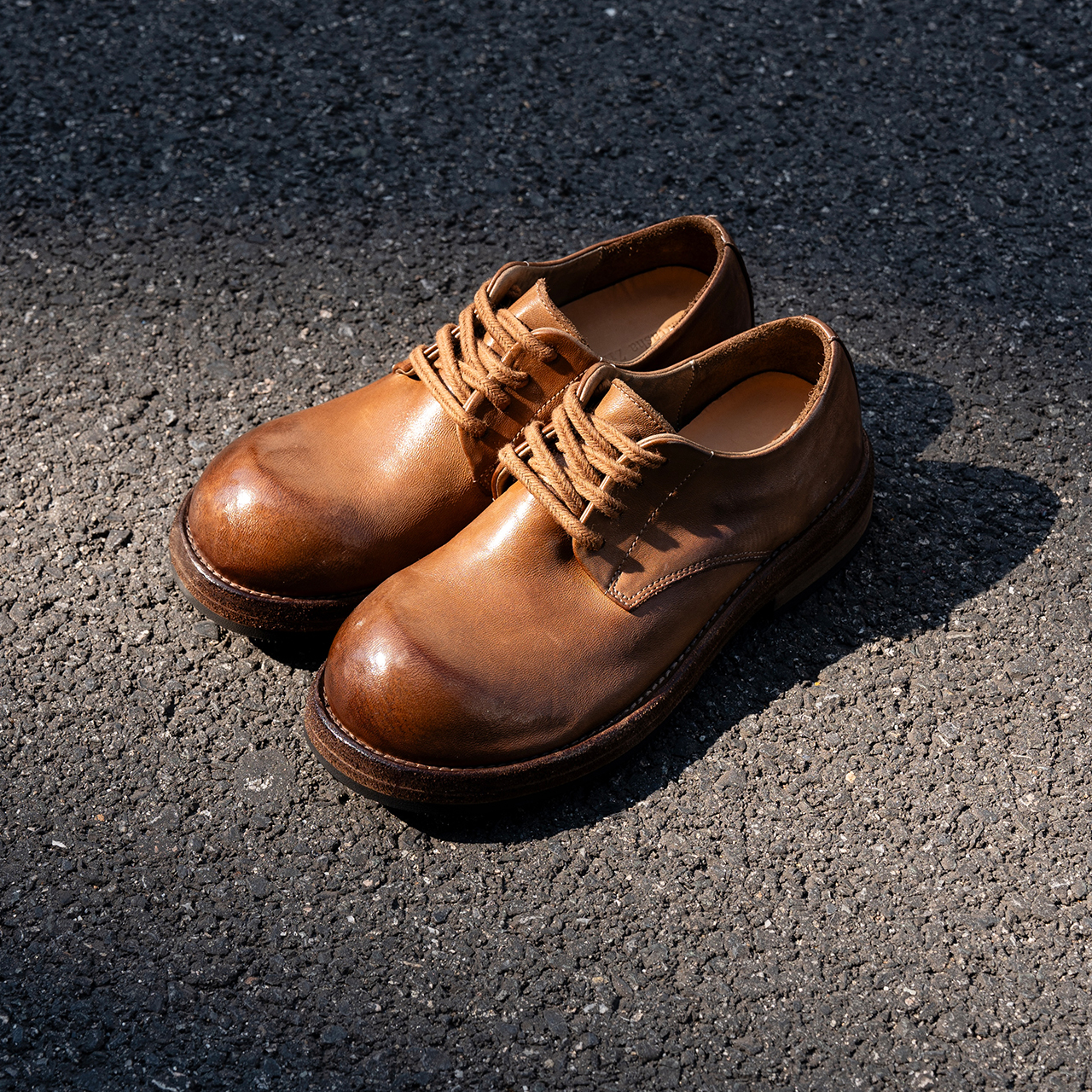 高档舒适百搭水洗马皮大头皮鞋女秋季新款复古厚底增高系带单鞋潮