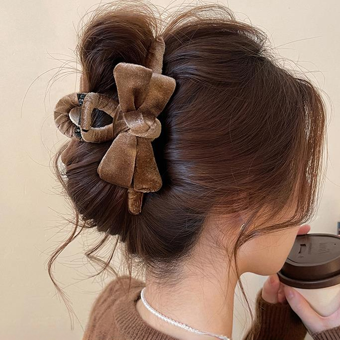 气质丝绒蝴蝶结鲨鱼夹大号抓夹女夏天高级感2025新款后脑勺盘发夹