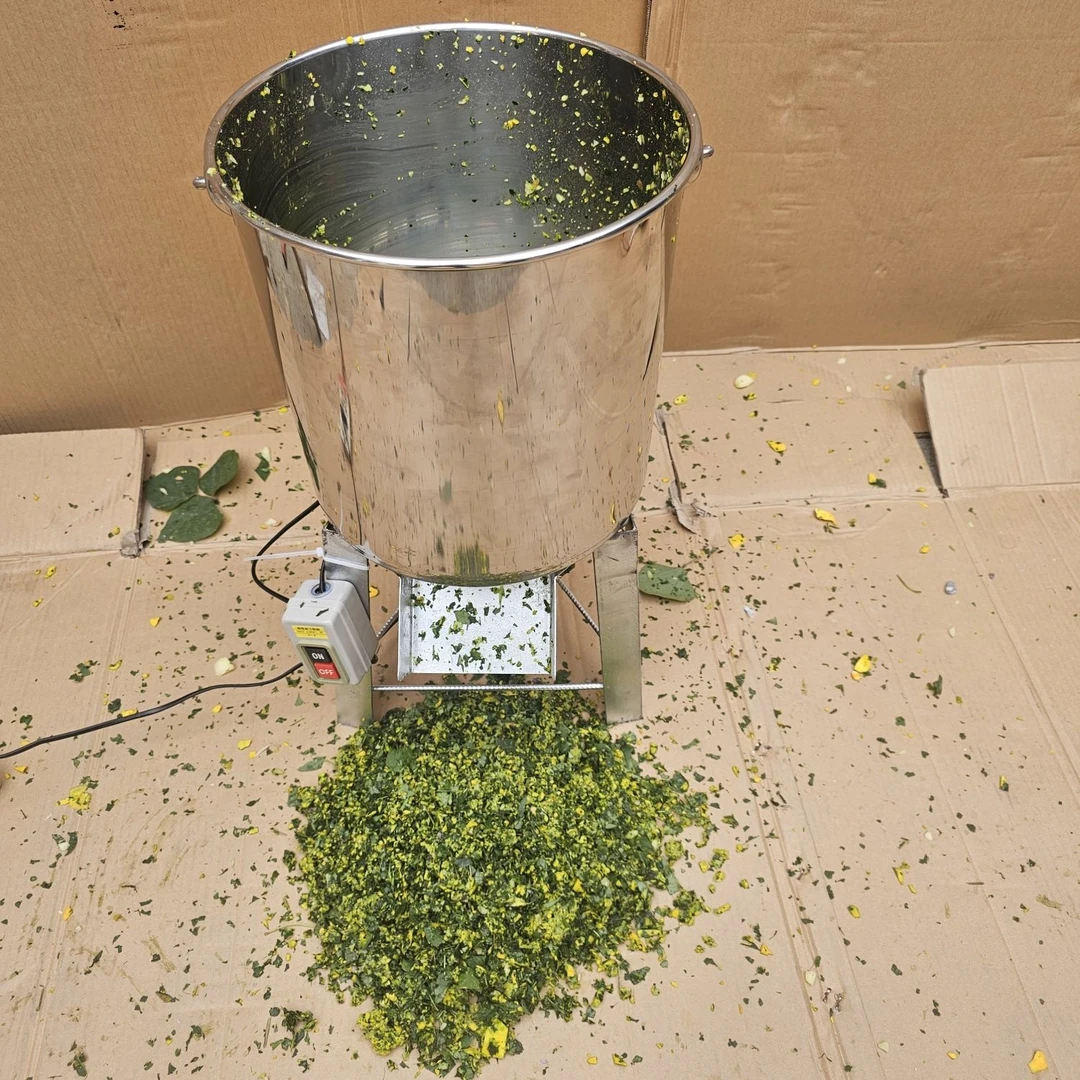 桶式碎草机养殖专用小型家用粉碎机喂鸡鸭鹅碎菜机多功能搅拌机