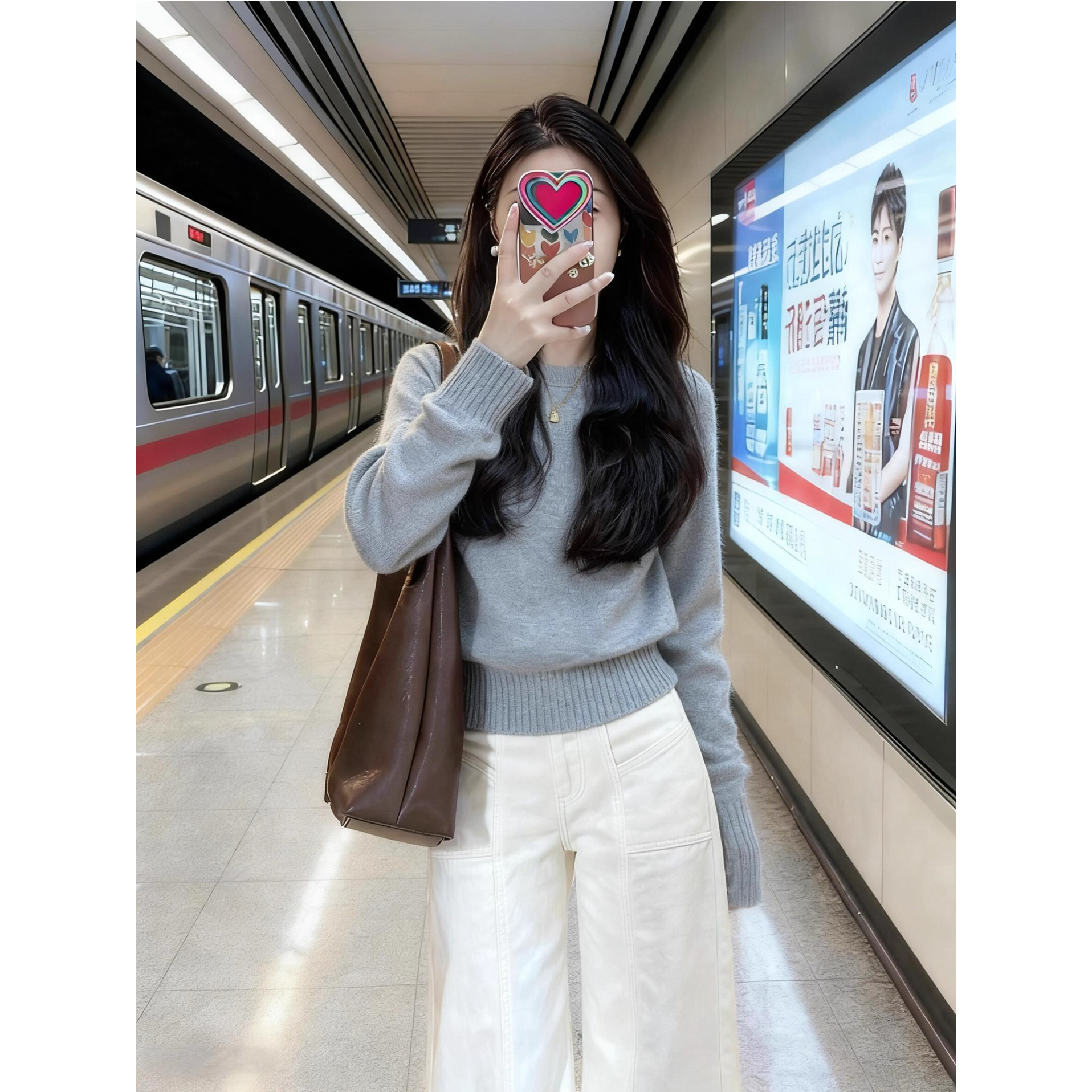 巨好看灰色设计感外穿毛衣女秋冬慵懒收腰短款针织打底衫内搭上衣