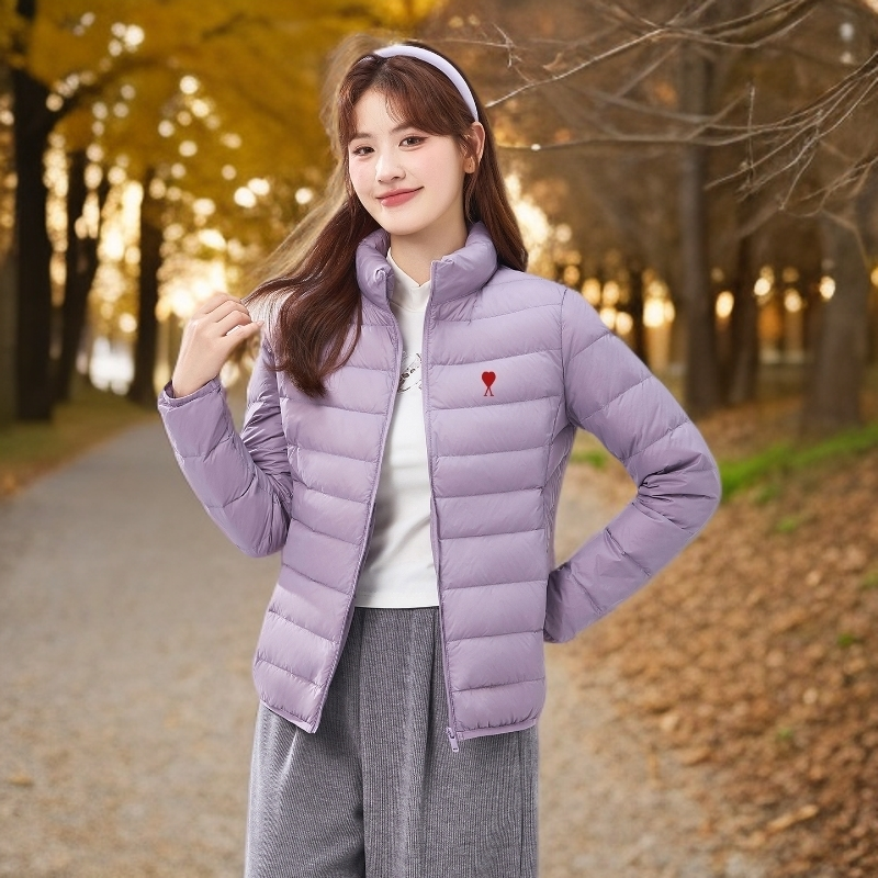 AMI2025新款女士冬季时髦百搭实用简约轻便立领短款立领拼接短款