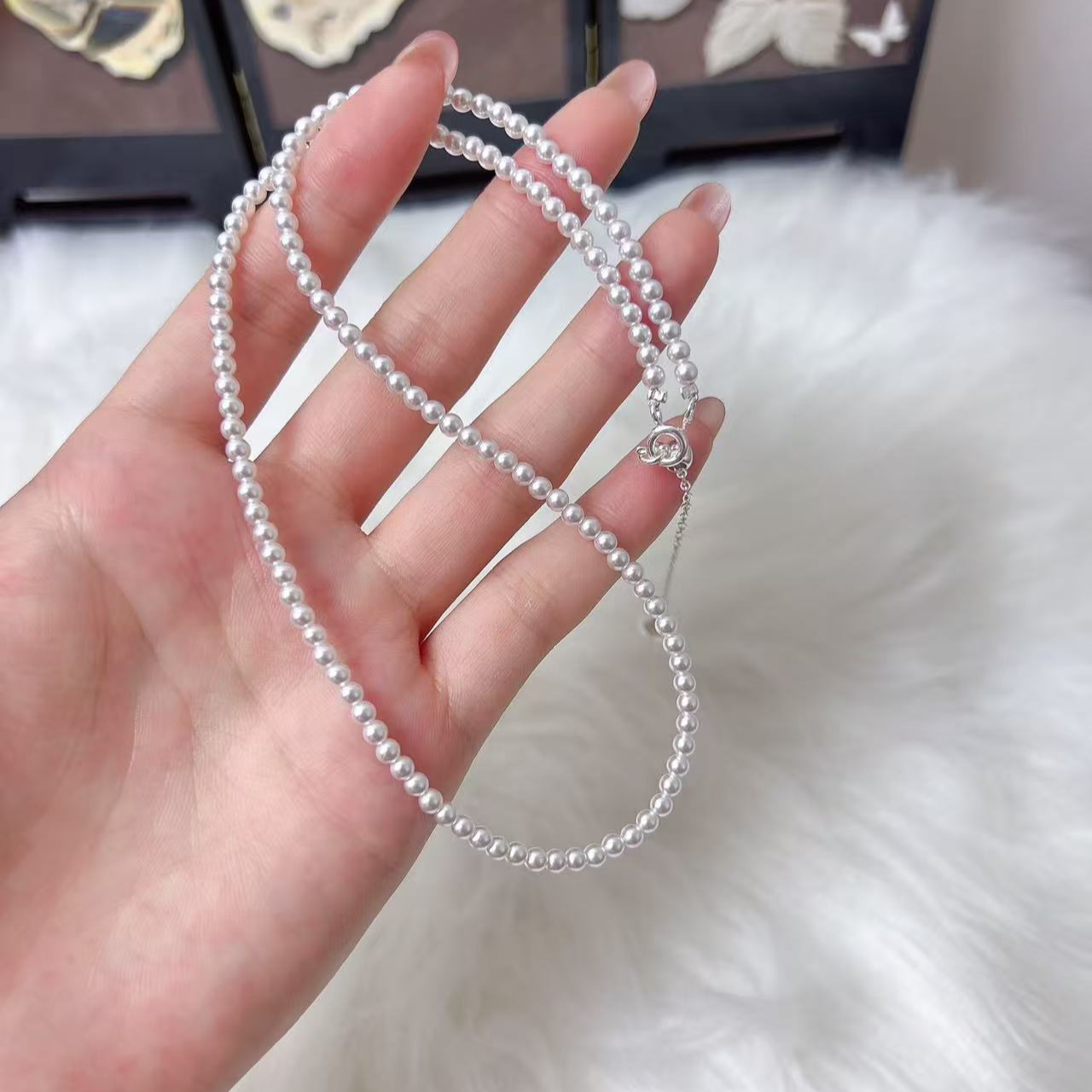 【专属】极光白正圆强光气质百搭小米珠项链