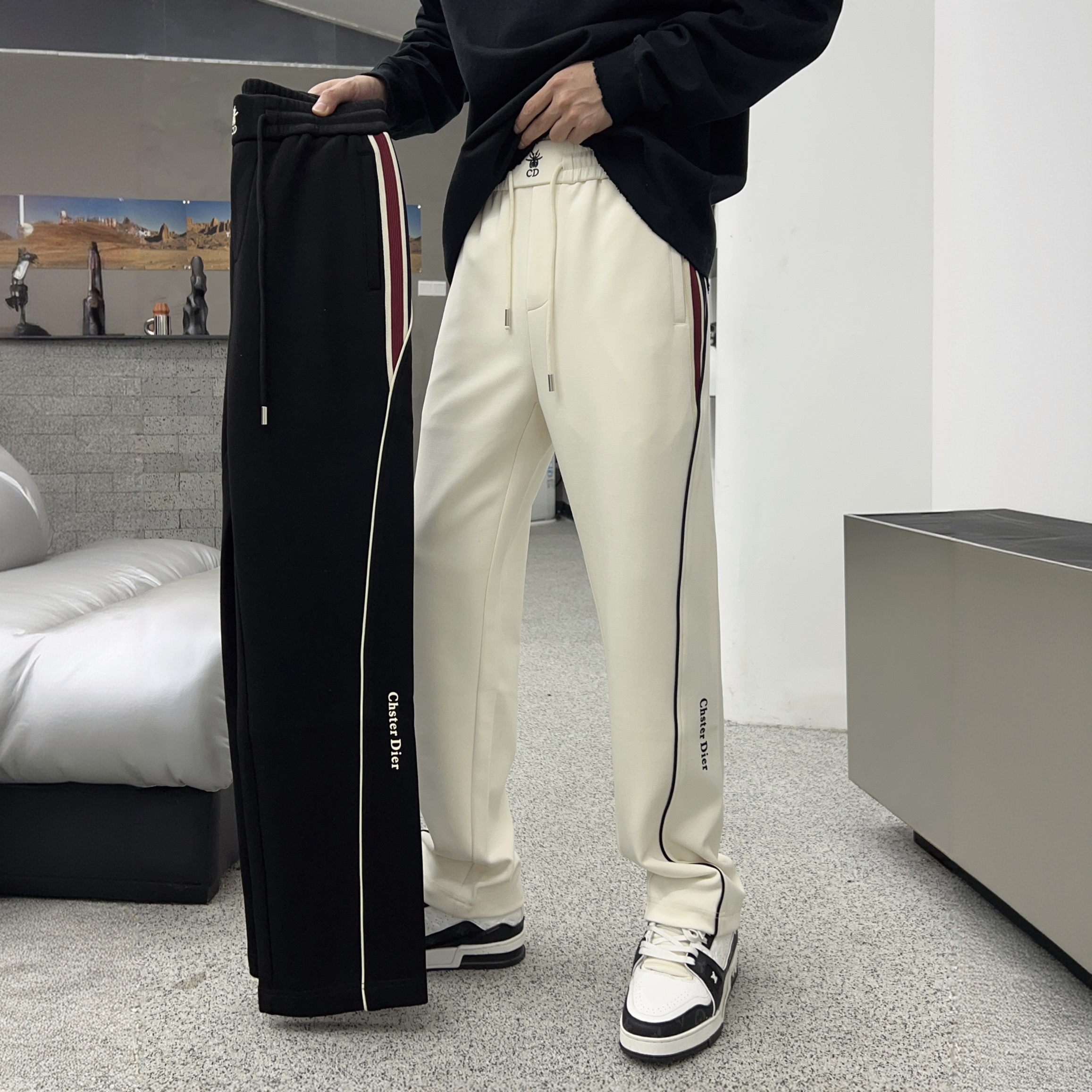 加绒加厚2025秋冬新款休闲裤男士美式复古小蜜蜂刺绣直筒保暖长裤