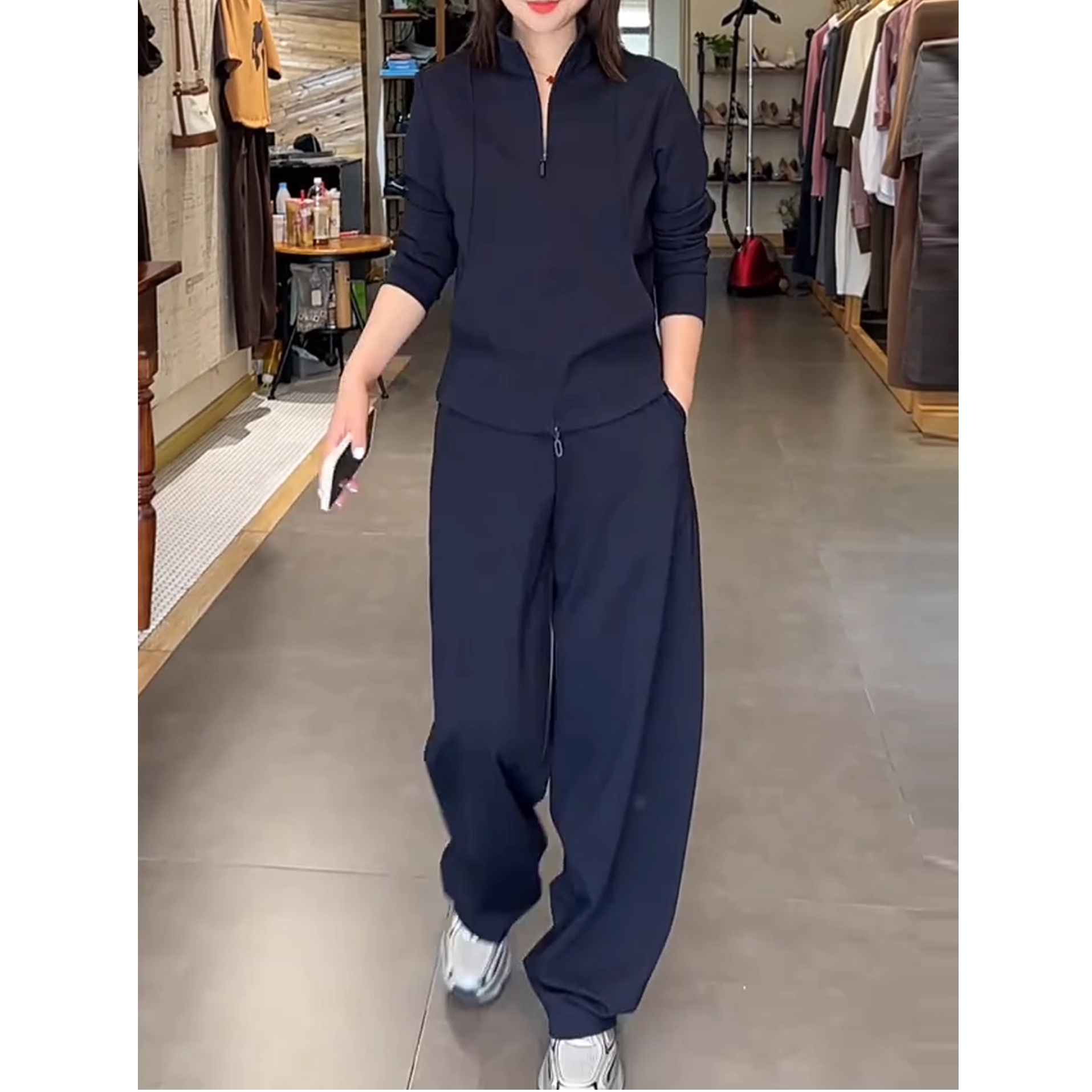 欧货运动套装女春秋2025新款气质减龄设计感立领拉链卫衣两件套潮