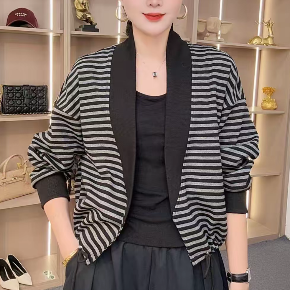 秋季新品时尚百搭显瘦休闲修身条纹设计感女士外套上衣洋气开衫