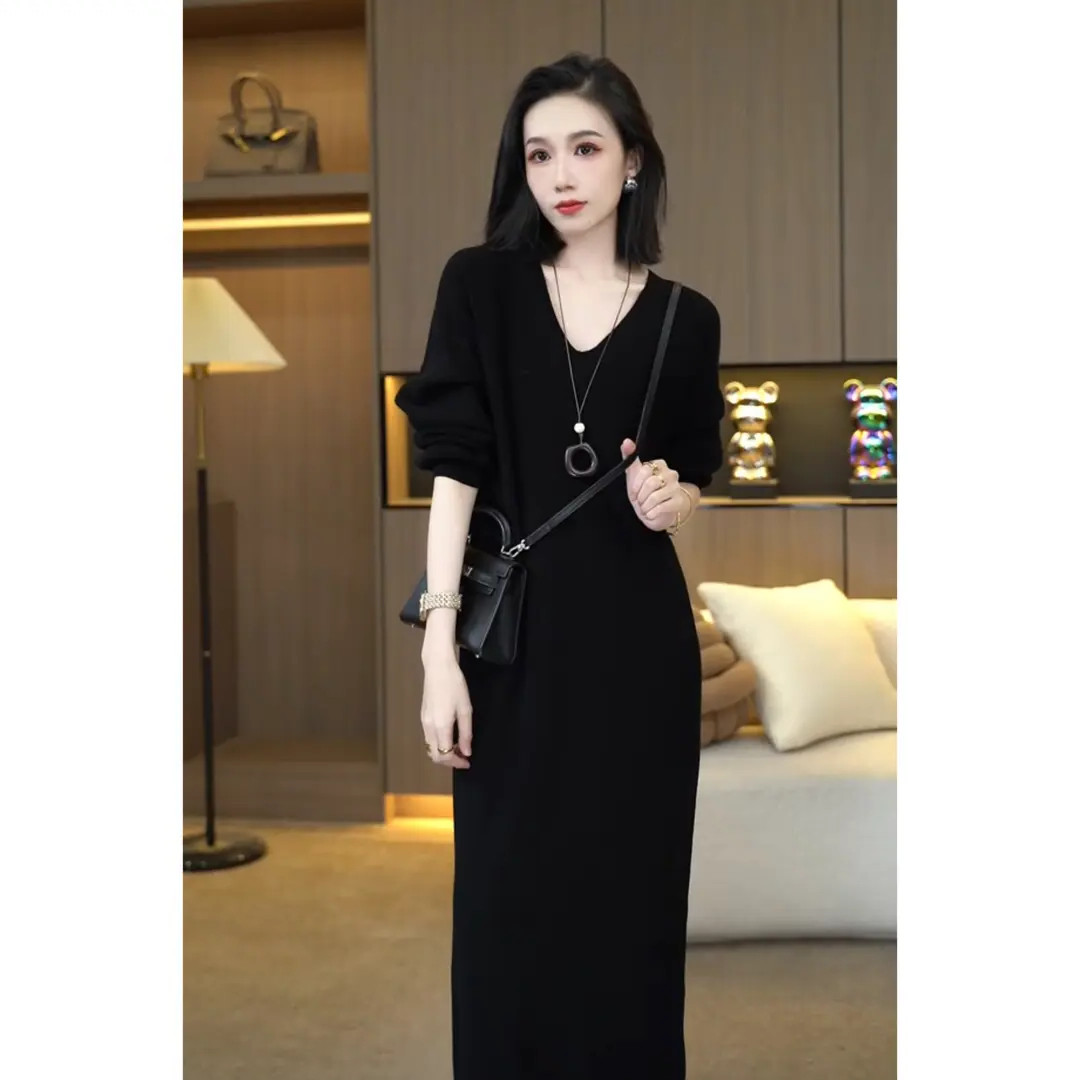 新款过膝长款加厚针织连衣裙内搭配大衣女2025秋冬遮肚显瘦毛衣裙