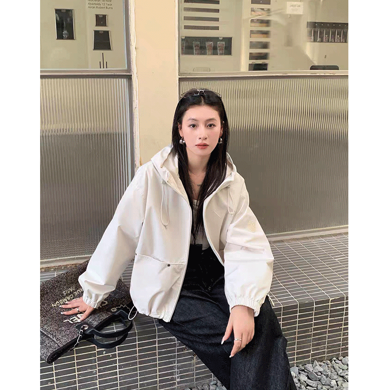 设计感短款连帽加厚加棉棉服2025秋冬小个子百搭显瘦冲锋衣外套女