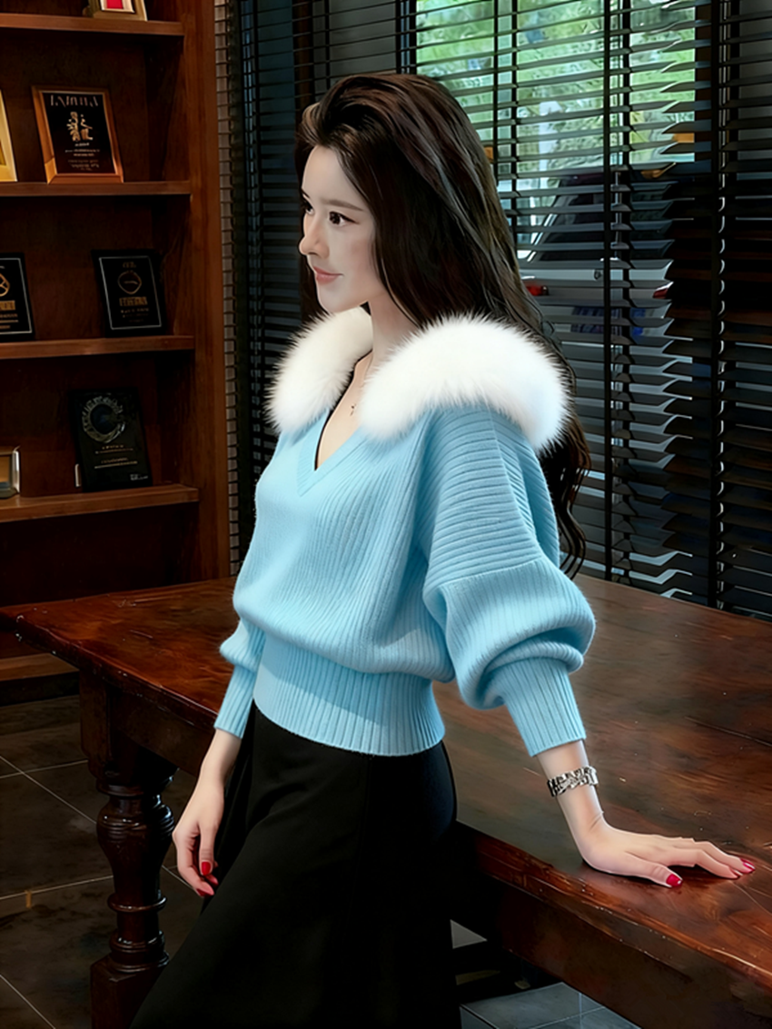 2025新款秋冬轻熟风V领针织衫女时尚慵懒风高级感浅蓝色毛领上衣