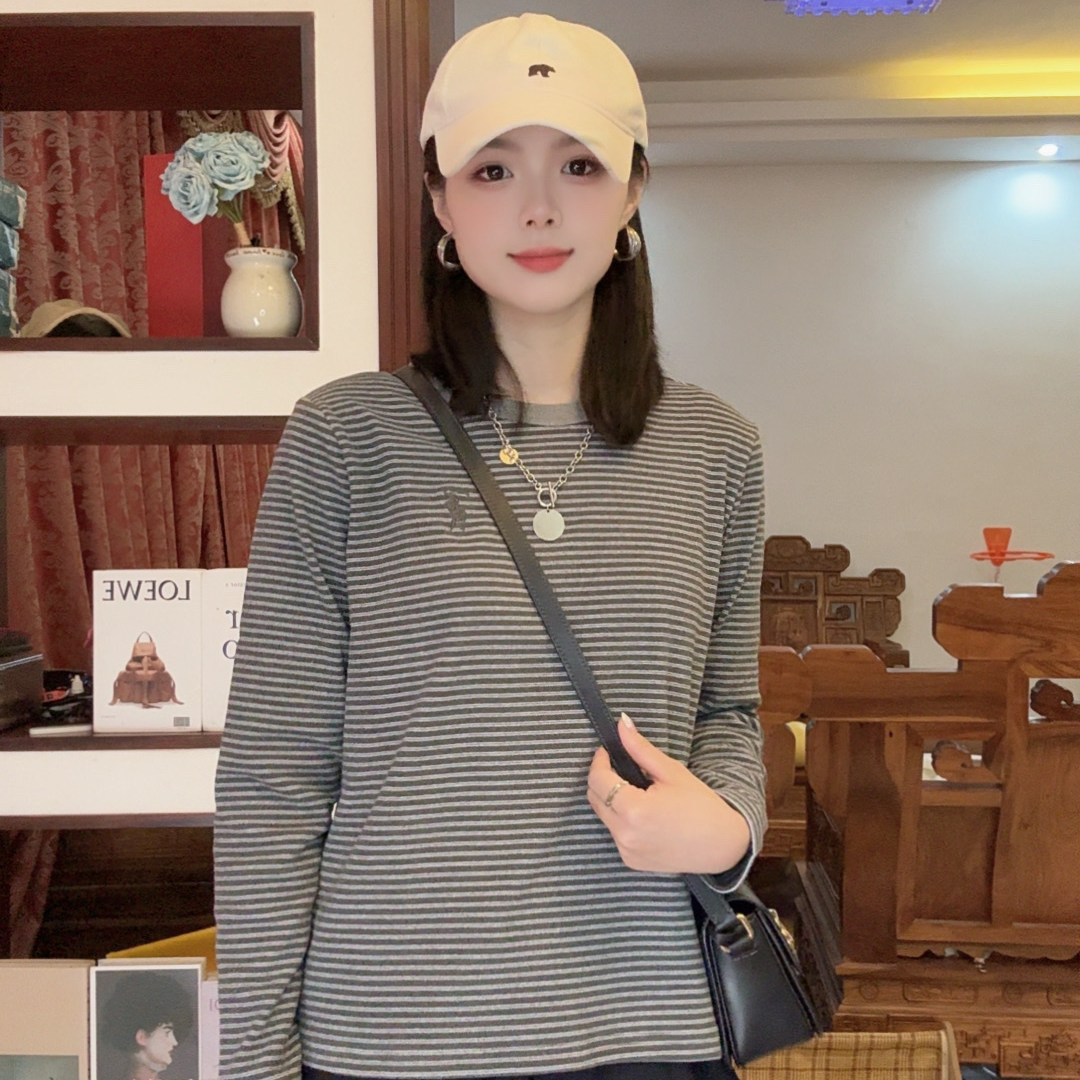 2025年软糯刺绣条纹双面绒双面磨毛超柔条纹正肩长袖撞色保暖穿搭