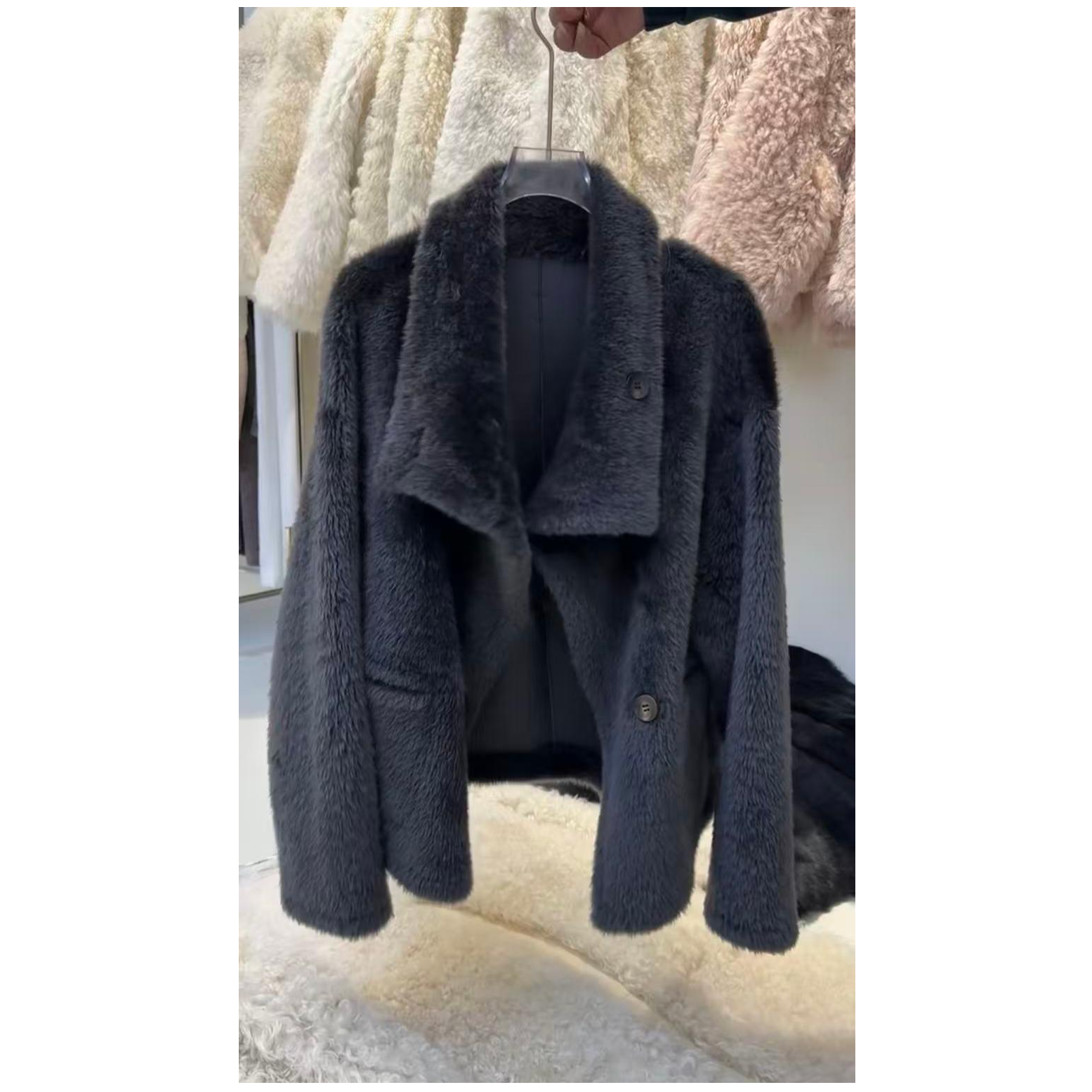 秋冬加厚女方领短款仿羊羔毛麂皮绒皮毛一体仿皮草外套