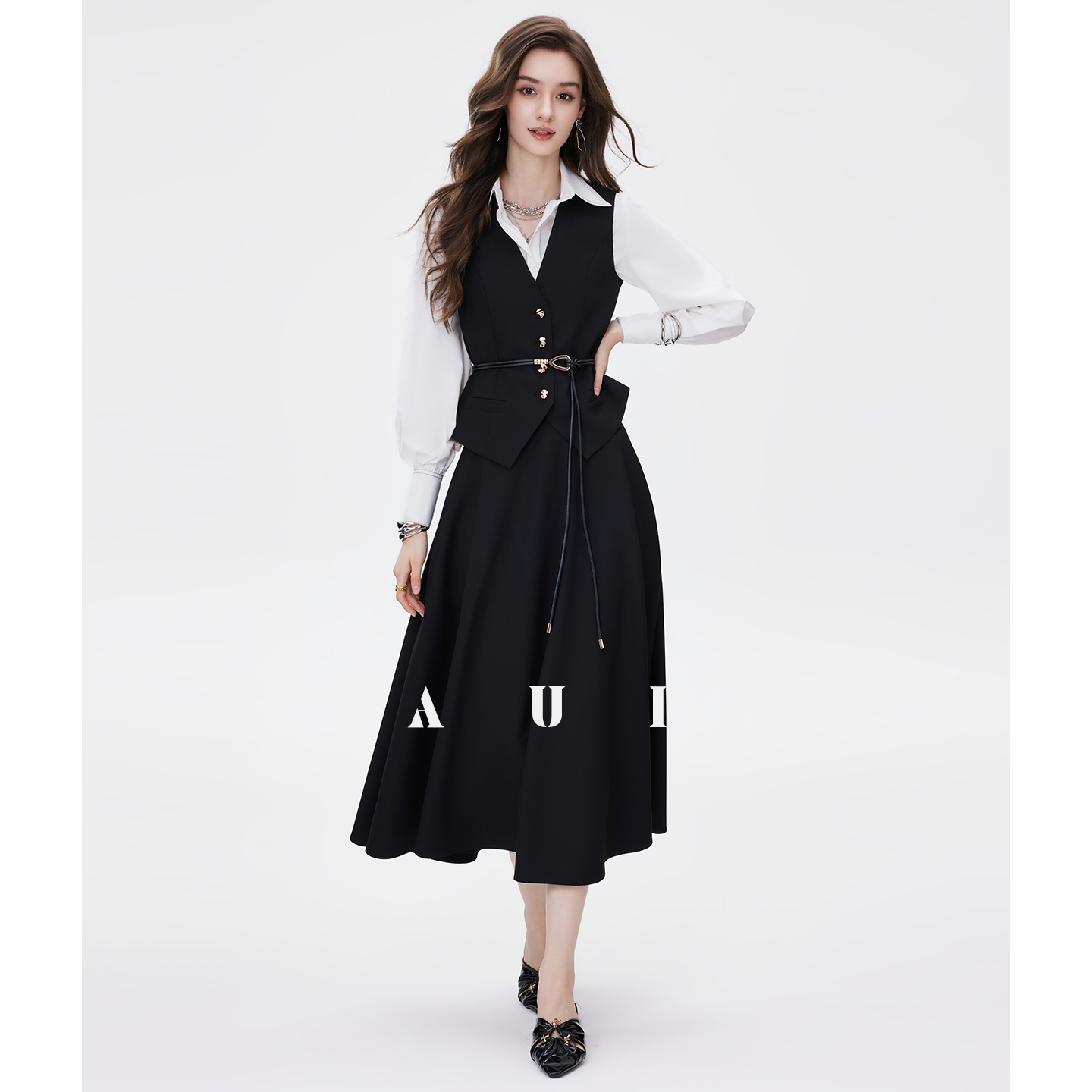 AUI黑色千金清冷感无袖马甲背心女秋装新款半身裙两件套25W100292