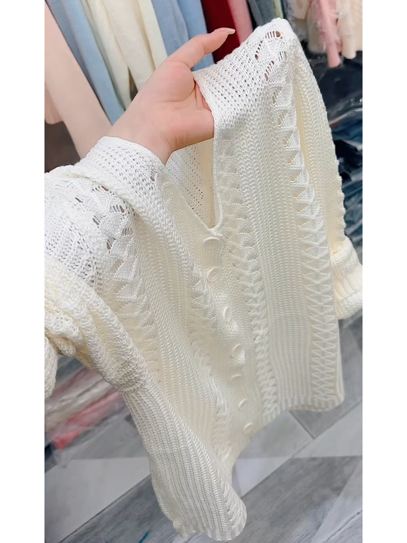 白色针织镂空上衣女2025秋季新款时尚气质优雅高级感百搭显瘦减龄