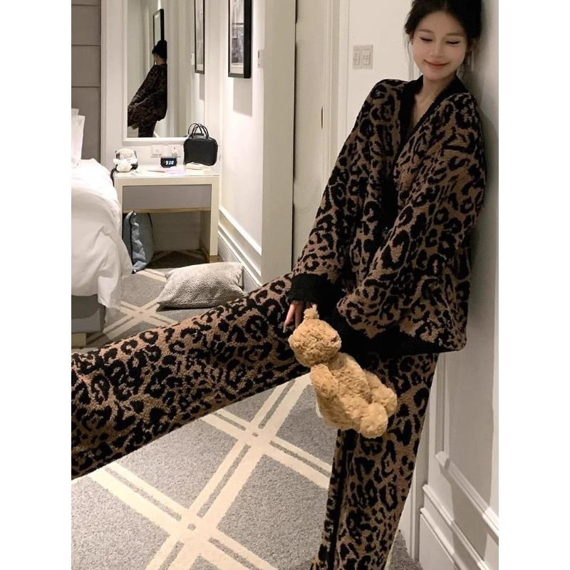 法式高级感豹纹印花半边绒睡衣女冬天2025加绒保暖家居服套装大码