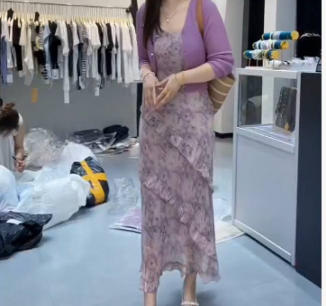 2025早秋时尚潮流百搭爆款女装乖UTY89X