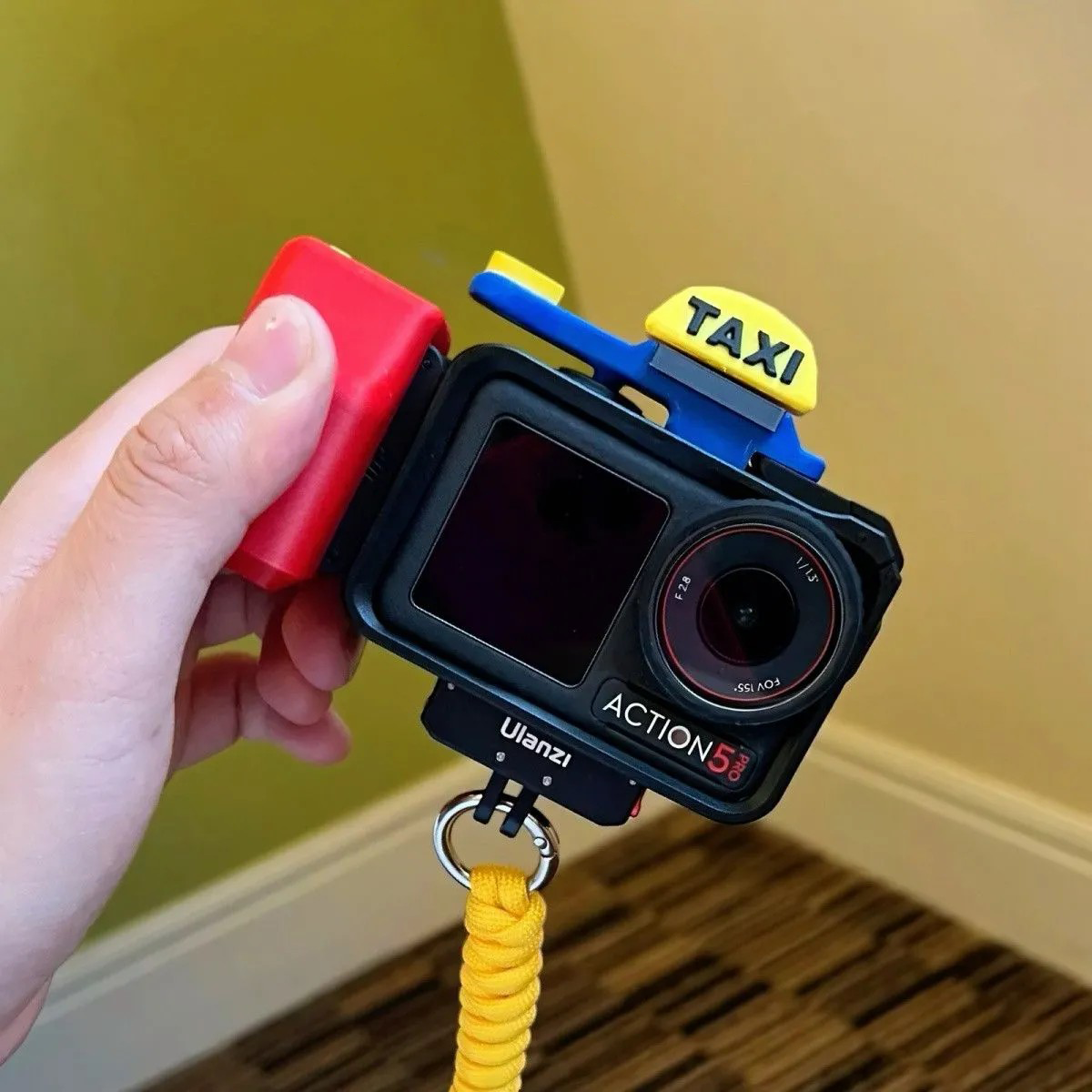 大疆Action3/4/5pro通用系列原厂兔笼快拆拍摄手柄和快门TAXI装饰