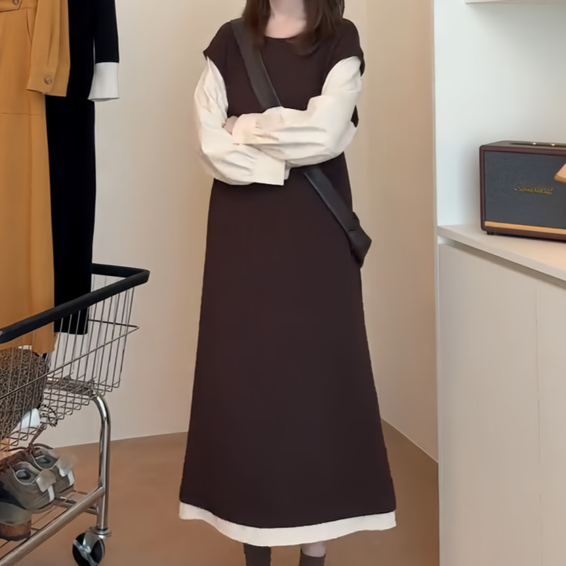 秋季高级感赫本风大码女装胖mm法式复古风气质时尚宽松显瘦连衣裙