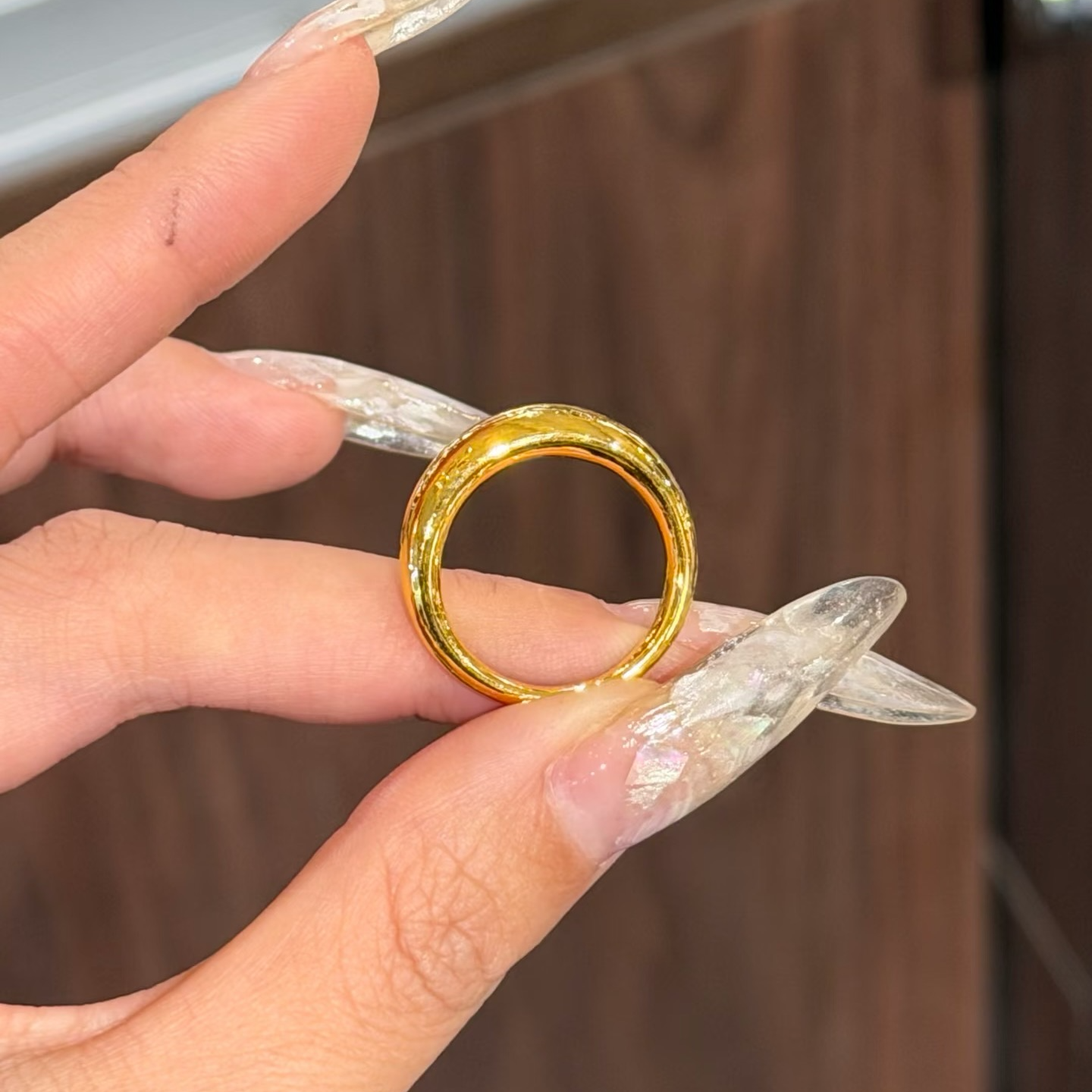 铜合金戒指 面包戒金溜子戒指高背金泥鳅背素面金坨坨情侣对戒ins