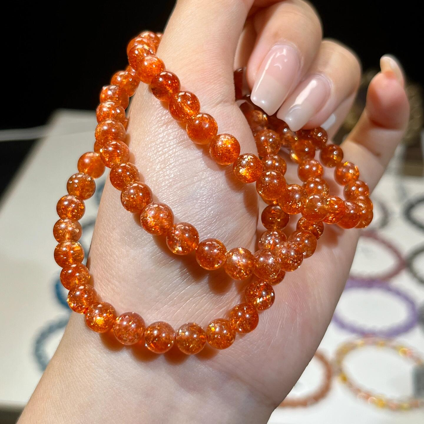 天然金太阳石毕业级金太阳石手串芬达色冰闪日光石手链多样性发一