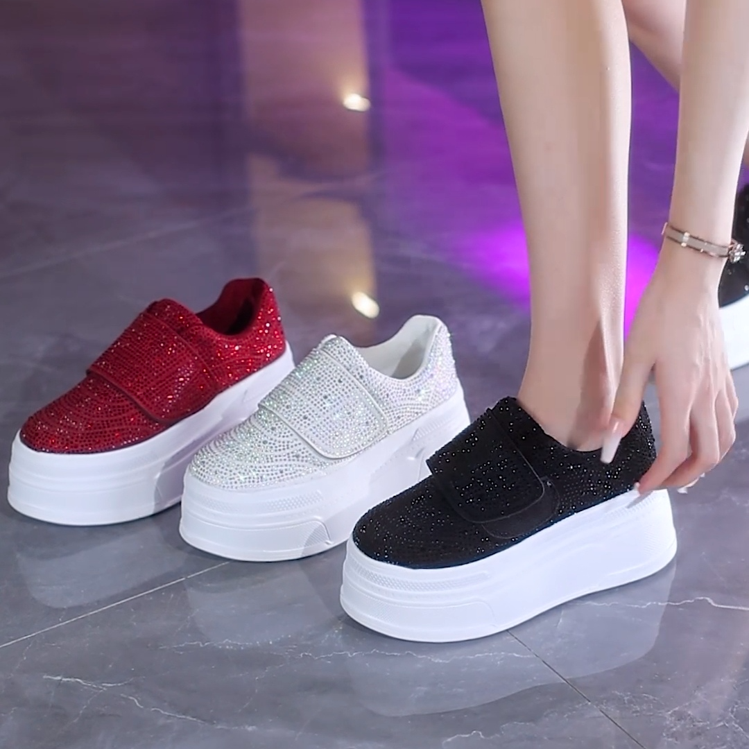 小白鞋女2025早秋新款爆款透气超火厚底增高松糕百搭休闲板鞋