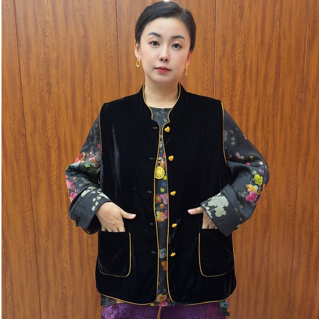 三姐家2025秋款新中式丝绒拼接两面穿宽松国风马夹