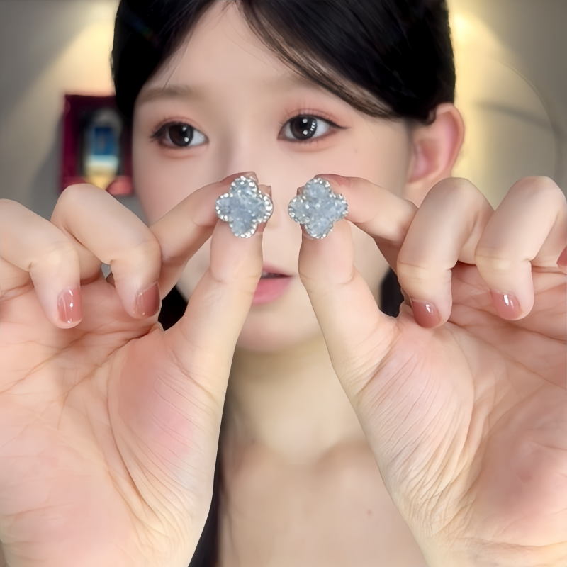 合金耳饰 蓝色四叶草耳环百搭简约新款爆款小清新耳饰女高级感