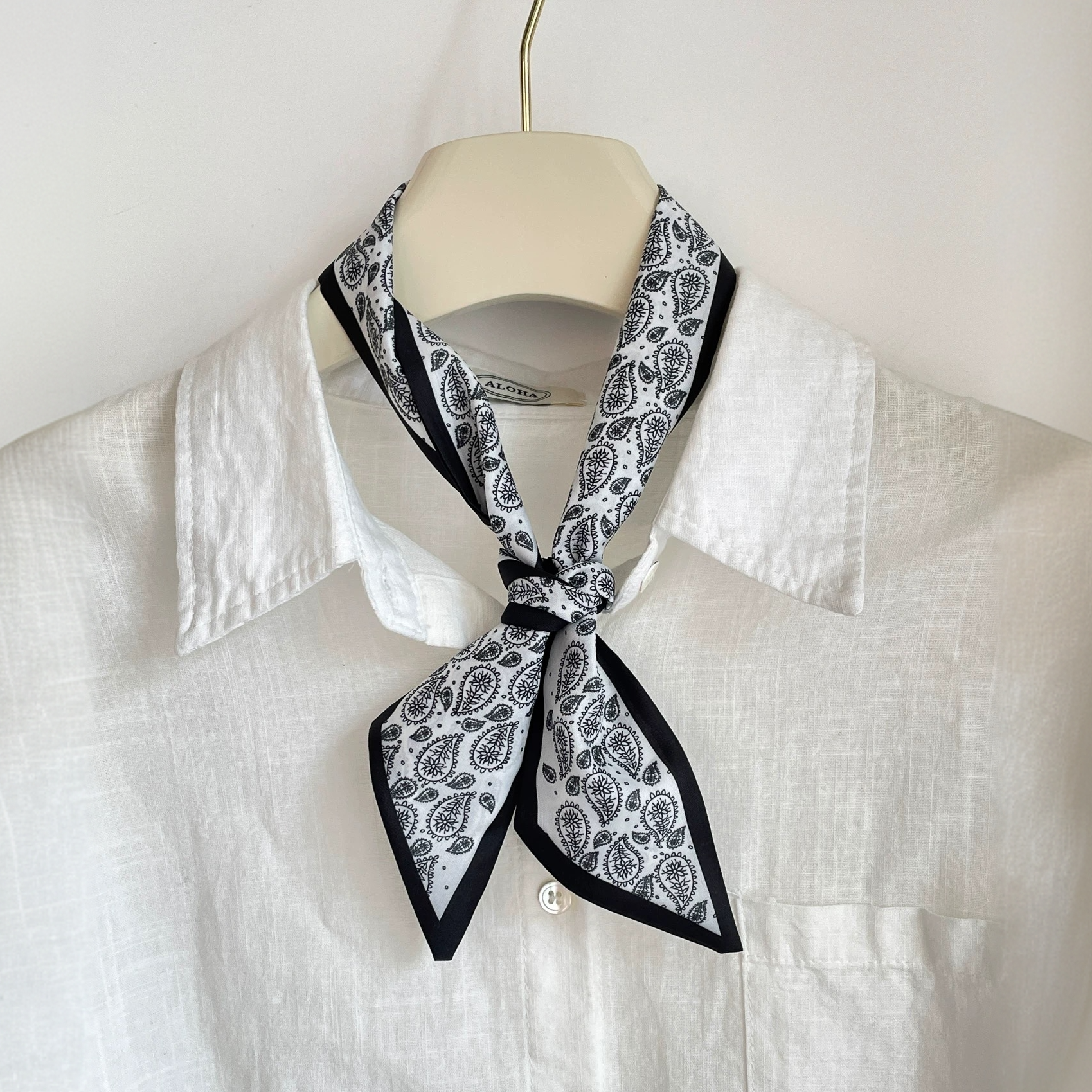 老钱风高级感腰果花丝巾女穿搭必备气质显贵气配饰法式别致围巾