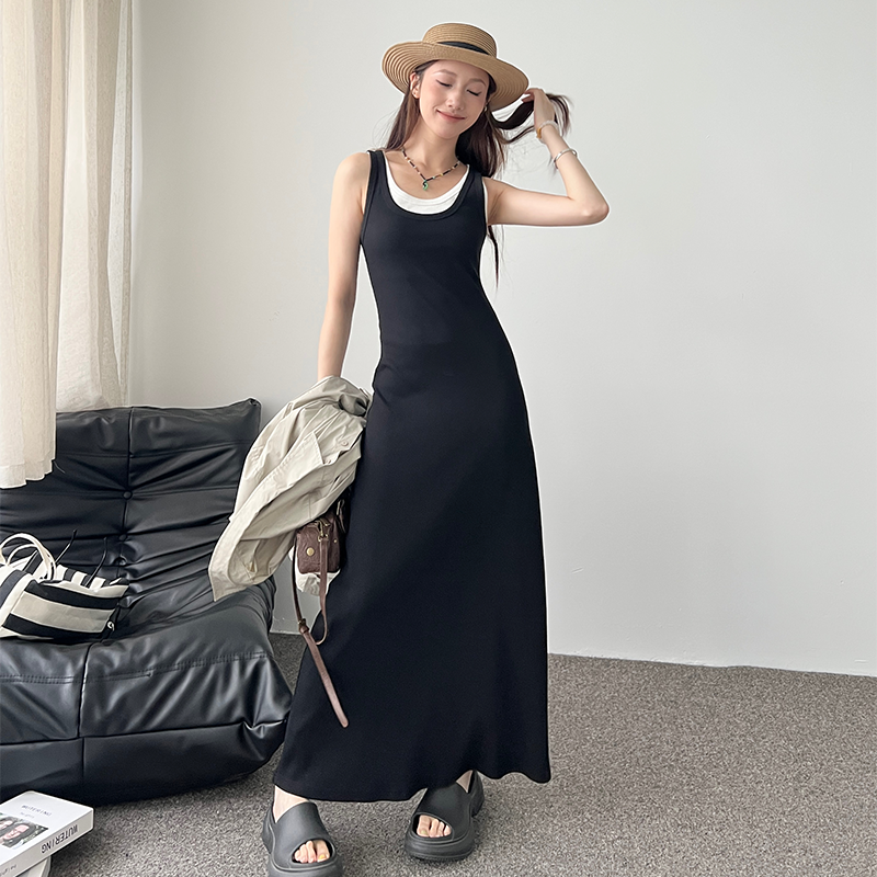 假两件纯色连衣裙女秋季无袖针织长裙修身显瘦吊带裙垂感气质裙子