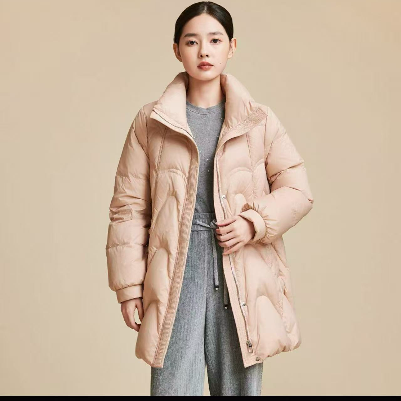 贯瑾 42013中长立领休闲女款羽绒服