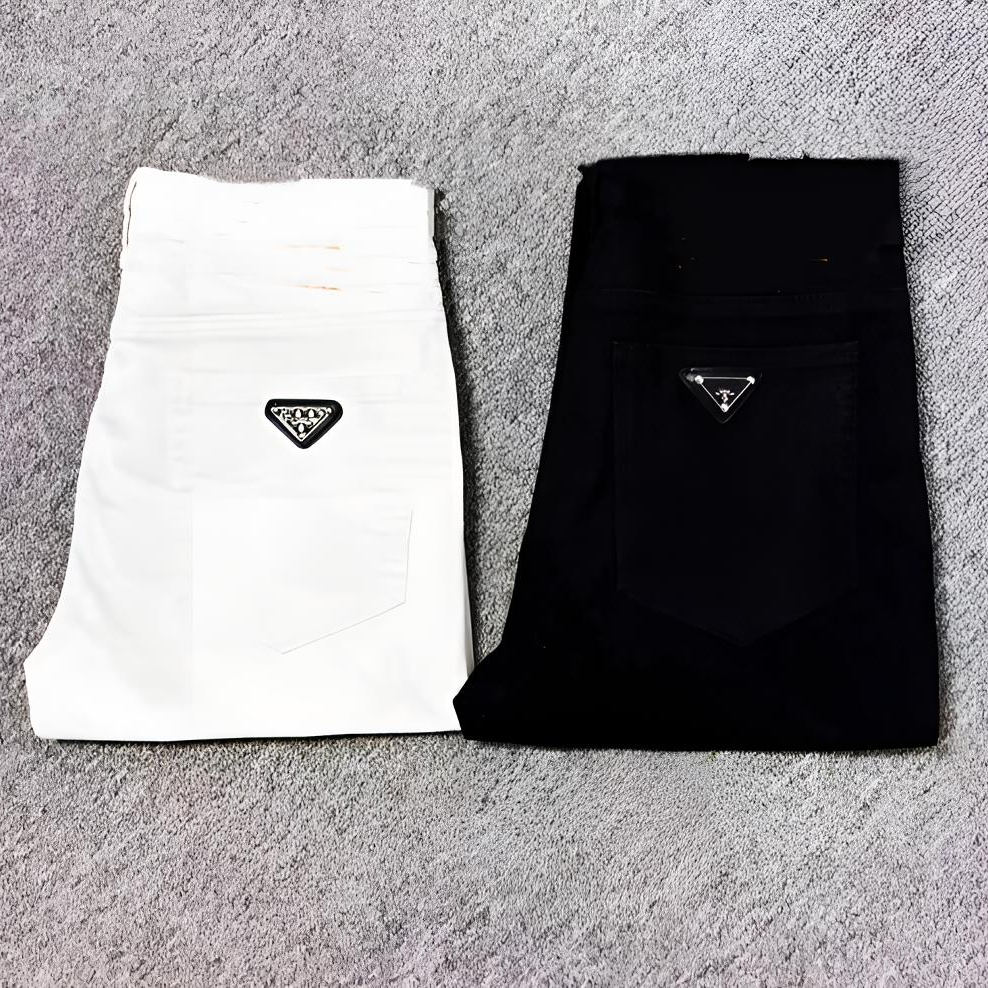 春季新款三角标徽章牛仔裤男士潮牌韩版百搭直筒休闲修身黑色长裤