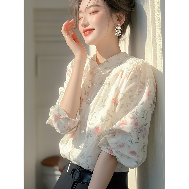 甜美白色气质印花衬衫女夏季新款轻奢法式洋气时尚碎花泡泡袖上衣