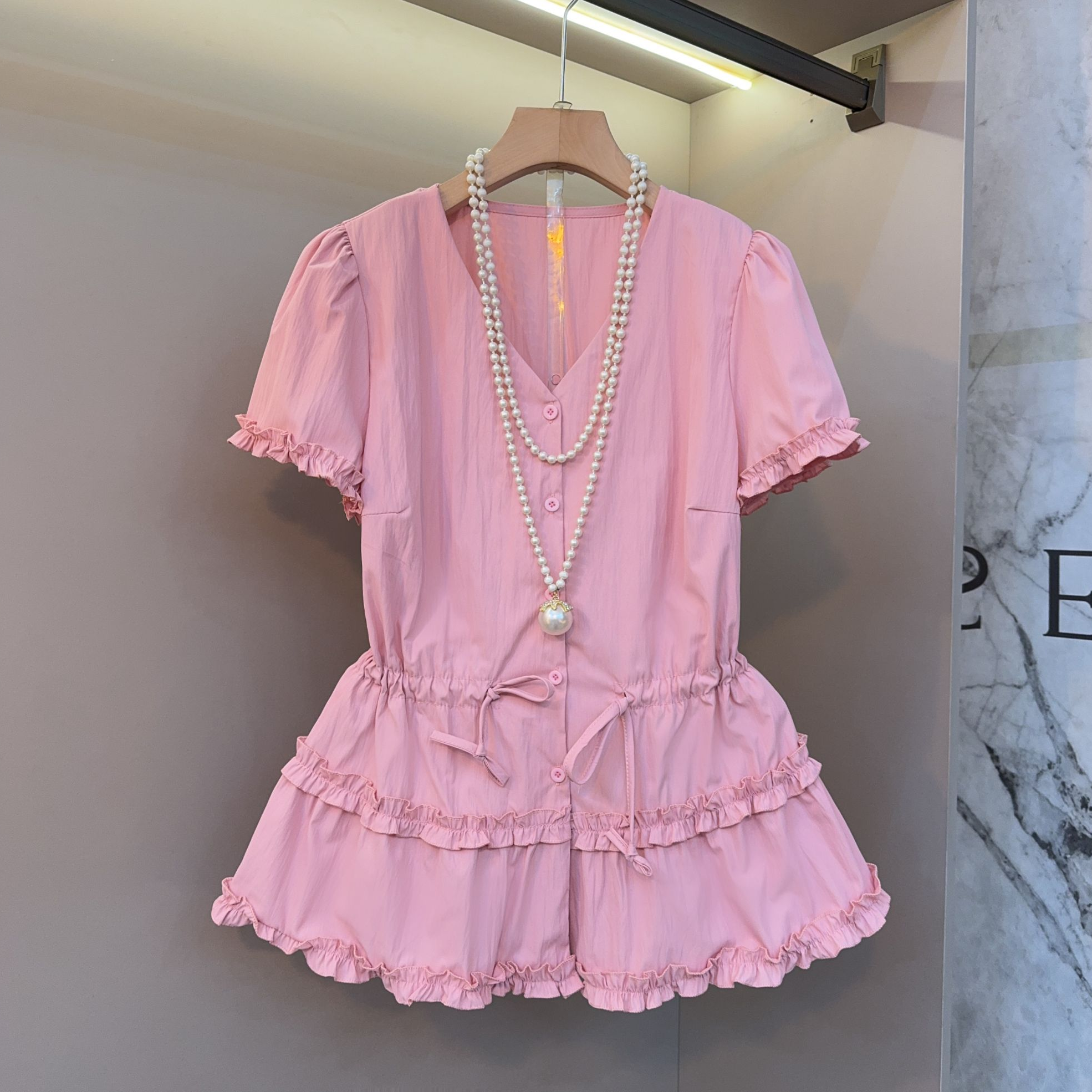 韩系花边V领短袖女2025春夏季新款气质胖妹妹小众系带别致上衣