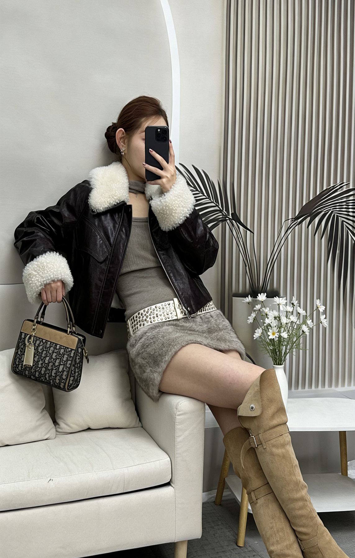 海宁设计师原创羊羔毛水晶蜡皮时尚短款真皮90冬天女款加绒皮夹克