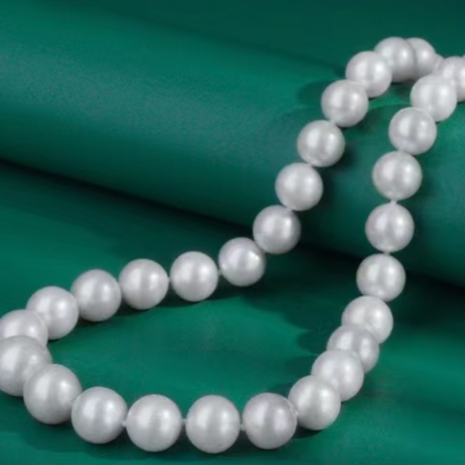 典藏白色珍珠项链