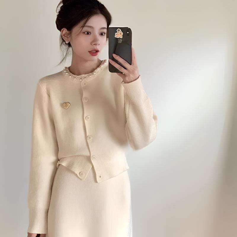 韩版秋冬穿搭两件套套装珍珠修身针织套装裙小香风女减龄显瘦百搭