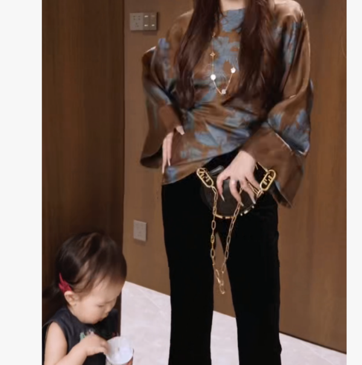 2025早秋时尚潮流百搭爆款女装乖Z20812