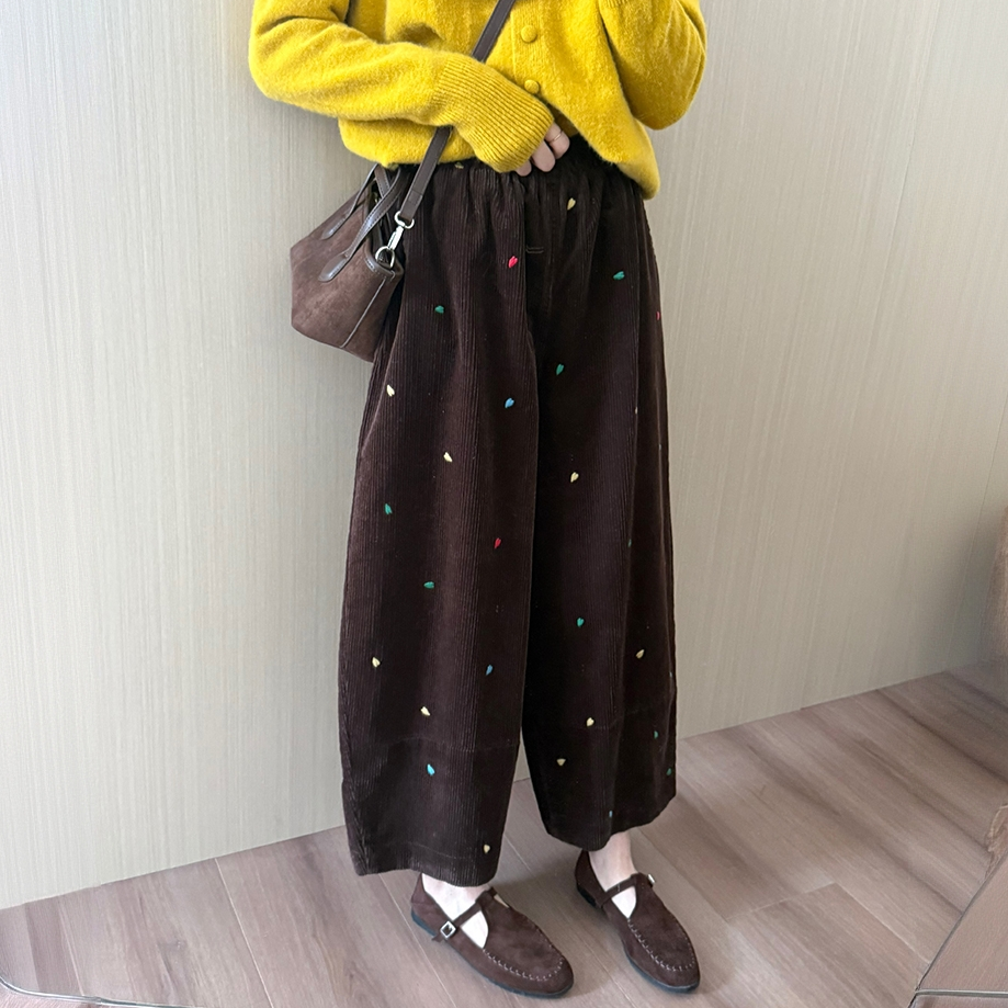 日系爱心刺绣灯芯绒休闲裤女秋冬新款梨形身材宽松显瘦阔腿九分裤